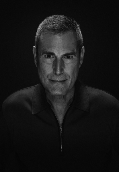 Uri Geller, by Ofer Amir. Edited by Kasimir Häiväoja, FLC Helsinki.