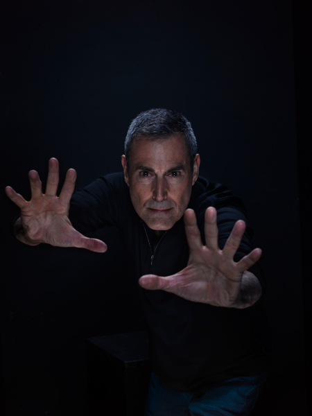 Uri Geller, by Ofer Amir.