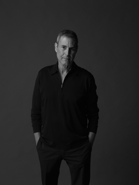 Uri Geller, by Ofer Amir. Edited by Kasimir Häiväoja, FLC Helsinki.
