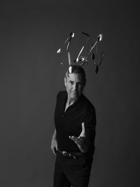 Uri Geller, by Ofer Amir.