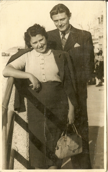 Uri's parents