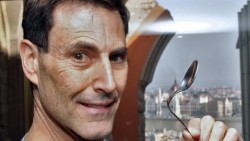 uri-geller-1500409683