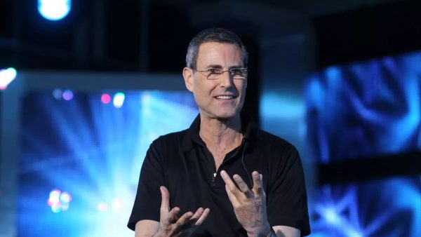 Uri Geller. The New Official Uri Geller Website.